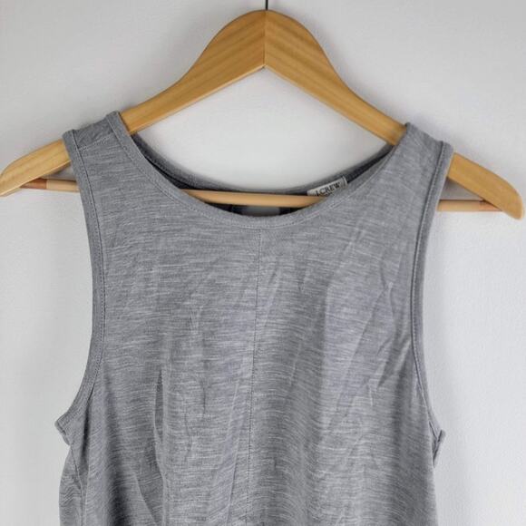 J Crew Keyhole Tank Top Chiffon Hem Gray Crew Neck Size M - Picture 2 of 5